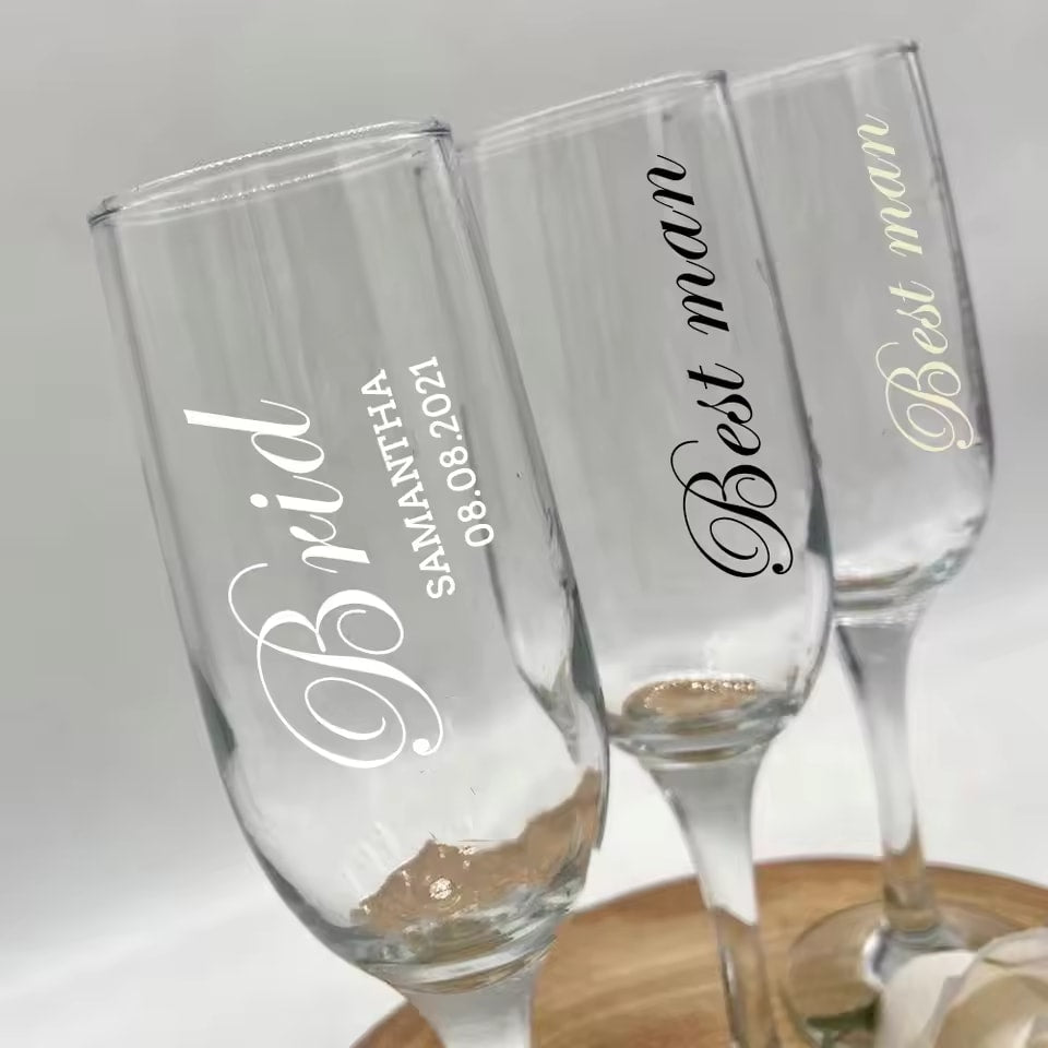 ENGRAVED CRYSTAL CHAMPAGNE FLUTES