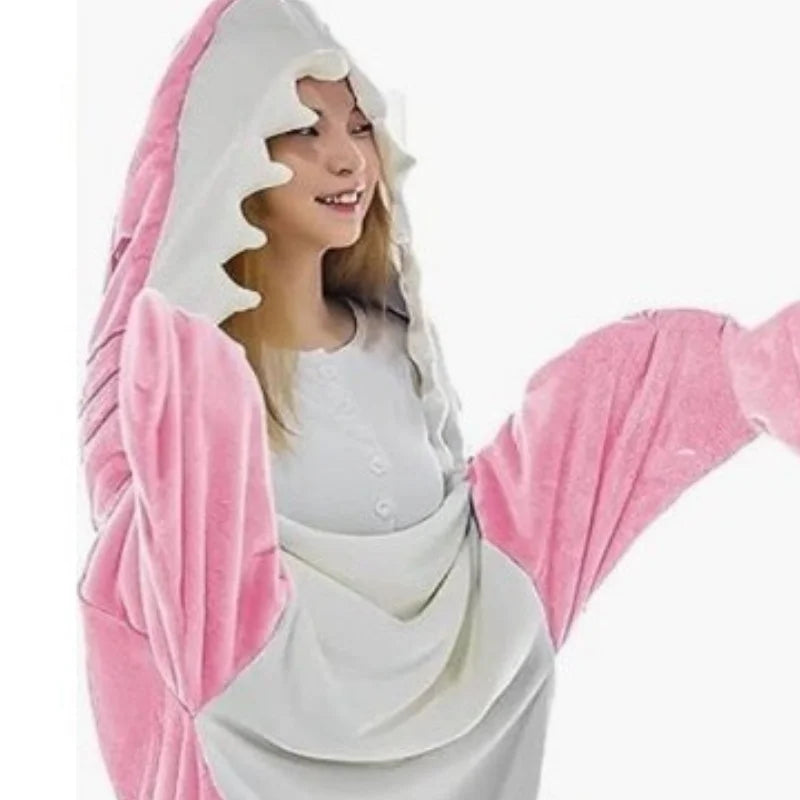 WEARABLE SHARK BLANKET
