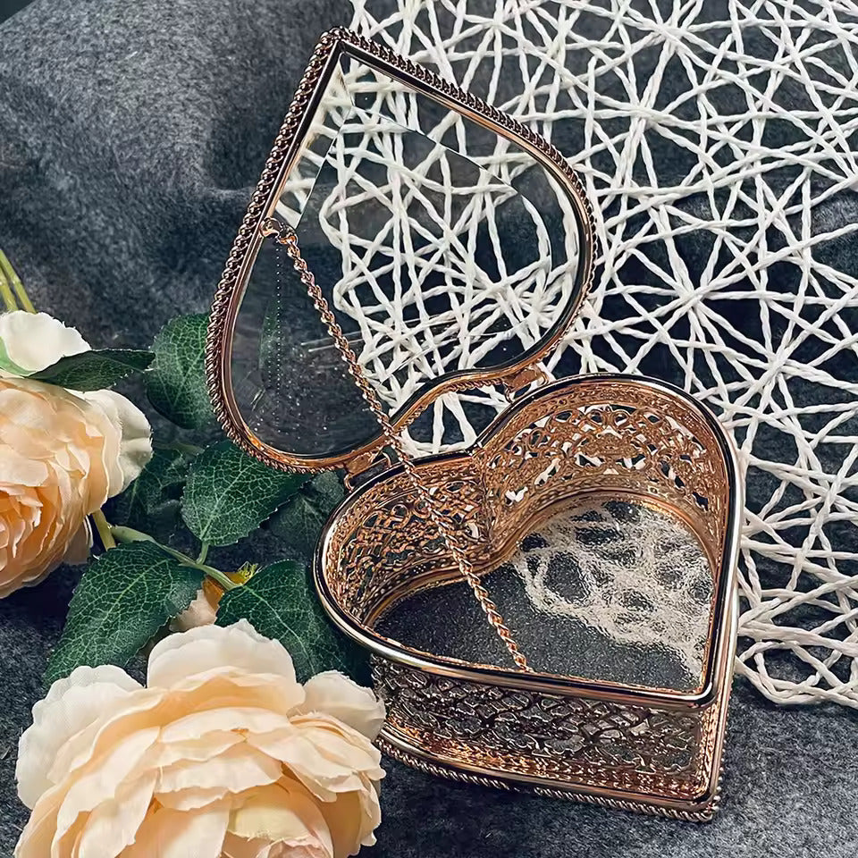 GOLD HEART BOX
