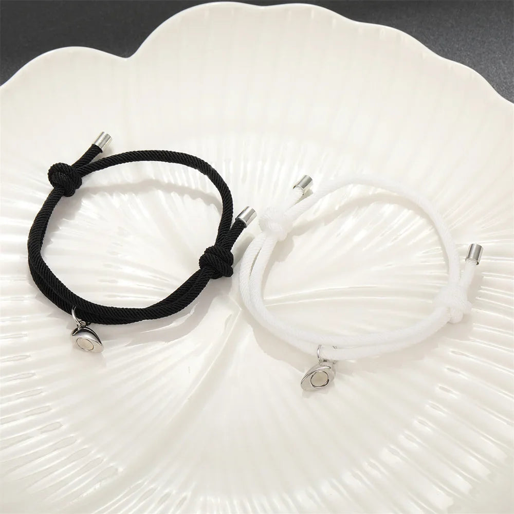 MAGNETIC HEART BRACELET FOR COUPLES