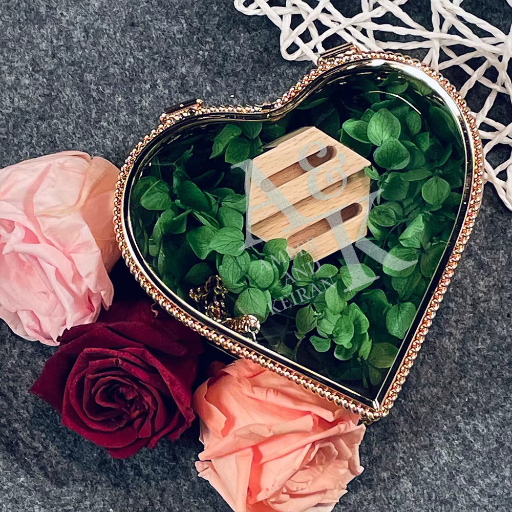 GOLD HEART BOX